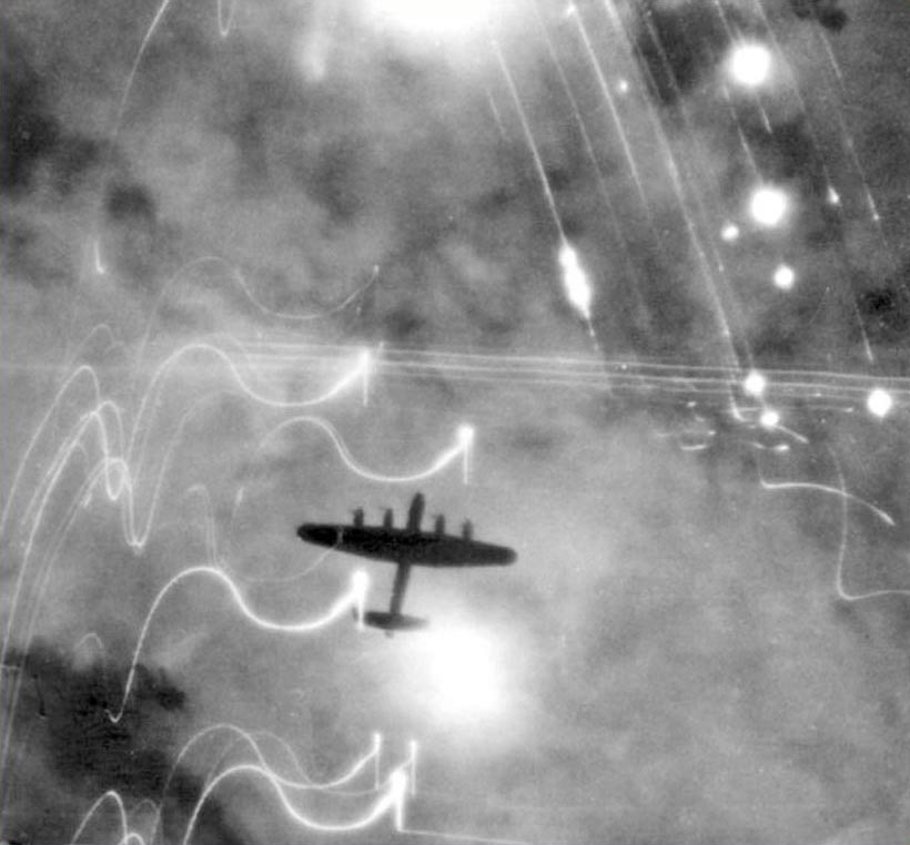 Tirs de DCA dans le ciel, Seconde Guerre mondiale